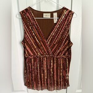 Yzza V-Neck Sleeveless Blouse